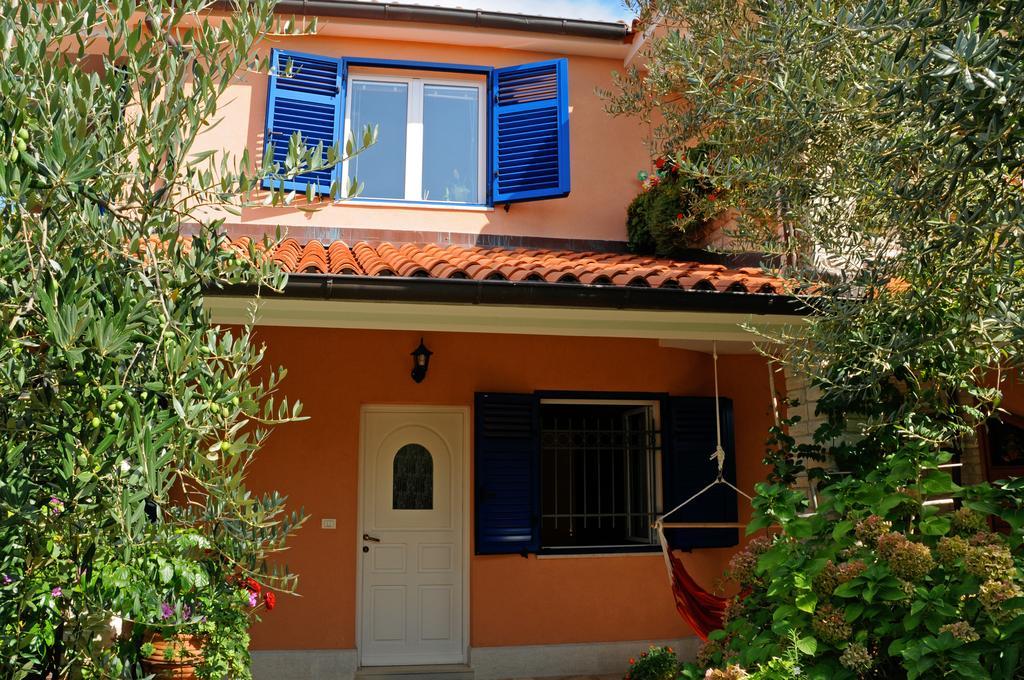 Goga Apartments Pula Exterior photo