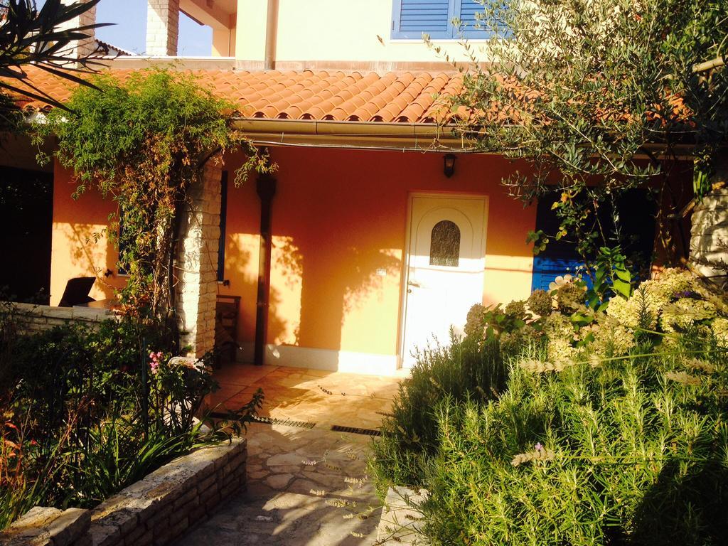 Goga Apartments Pula Exterior photo